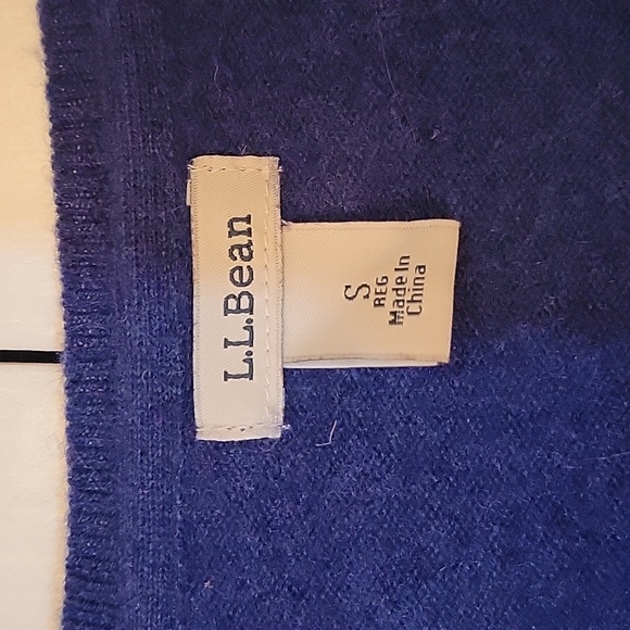 LL Bean 100% Cashmere Sweater - Picture 2 of 5